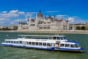 Flodkryssning på Donau
